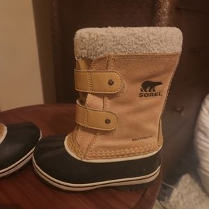 Toddler boys Sorel winter boots